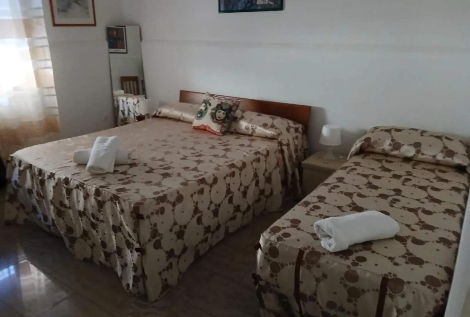 San Giacomo Rooms Valguarnera Caropepe Panzió
